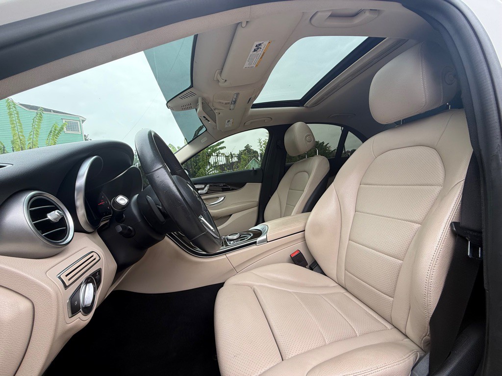 2019 Mercedes-Benz C-Class Image 13