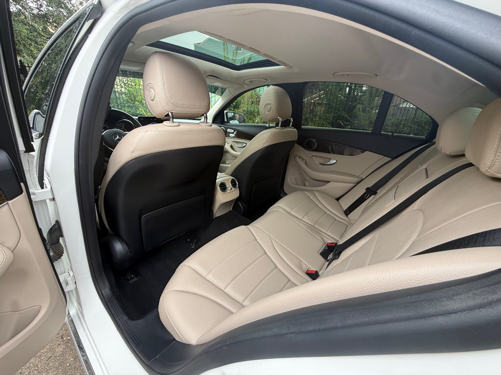 2019 Mercedes-Benz C-Class Image 14