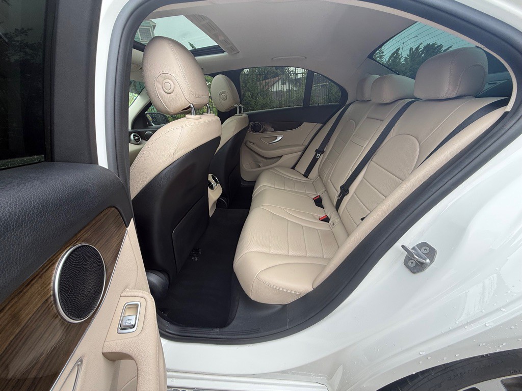 2019 Mercedes-Benz C-Class Image 16