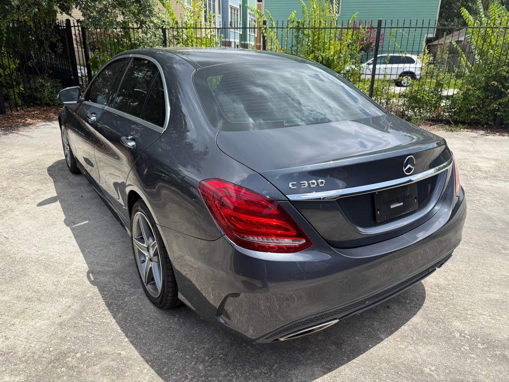 2015 Mercedes-Benz C-Class Image 7