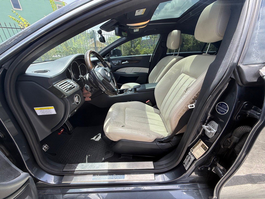 2012 Mercedes-Benz CLS-Class Image 11