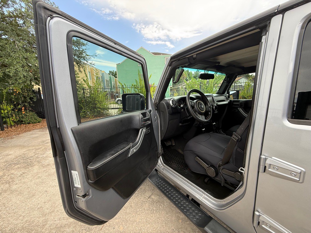2013 Jeep Wrangler Unlimited Image 10