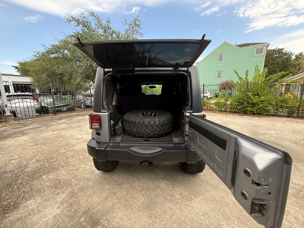 2013 Jeep Wrangler Unlimited Image 18