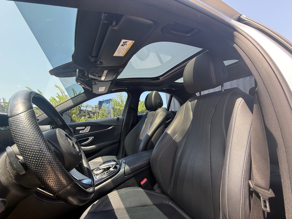 2017 Mercedes-Benz E-Class Image 13