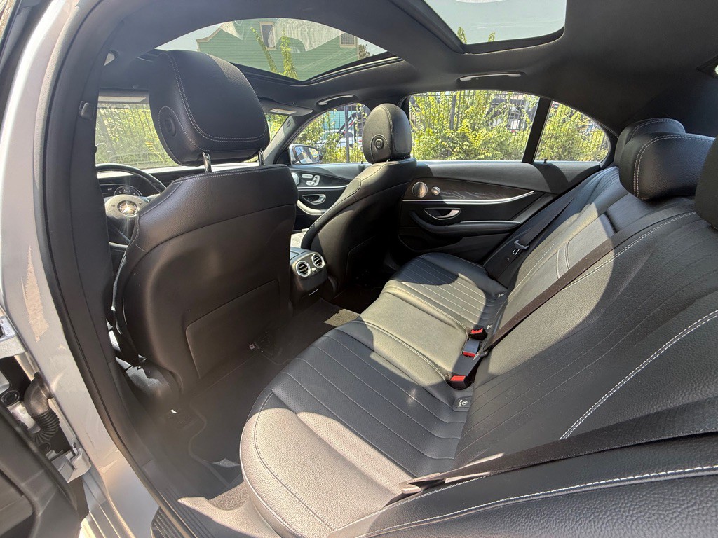 2017 Mercedes-Benz E-Class Image 14
