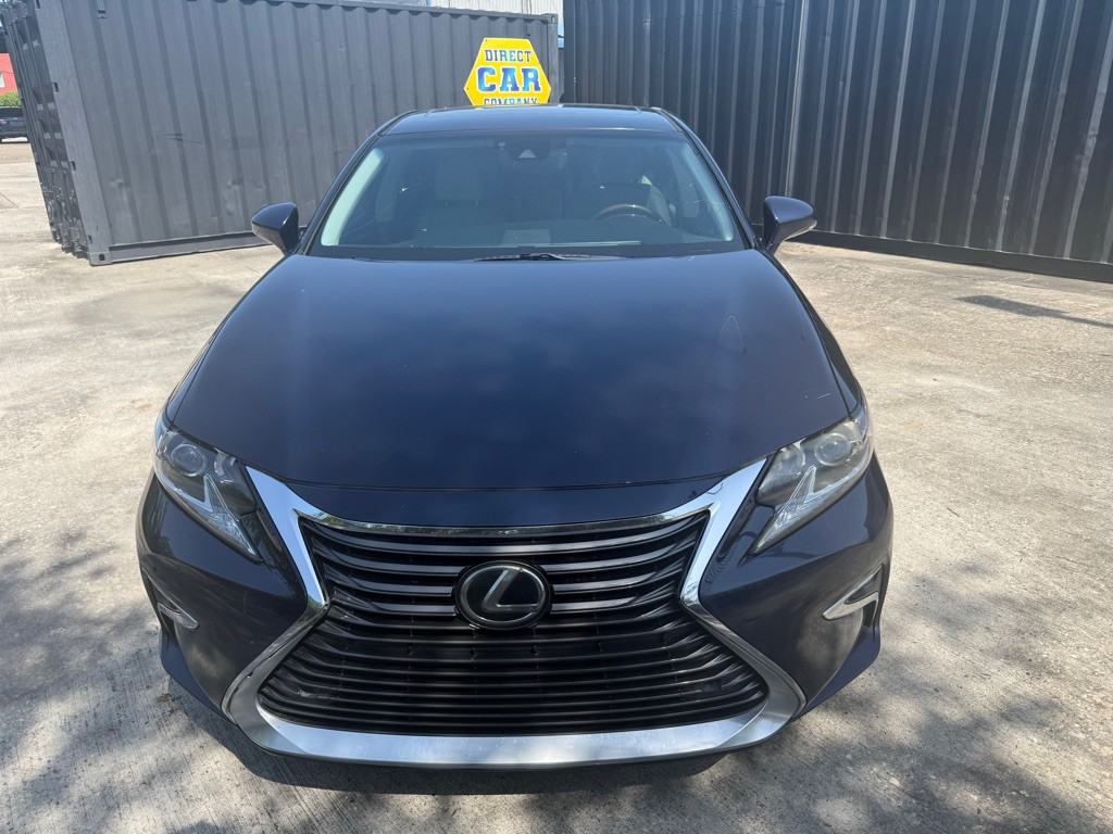 2016 Lexus ES Image 2