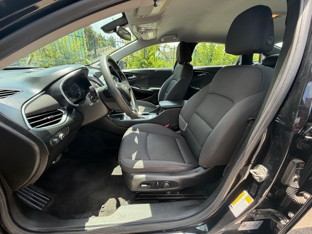 2021 Chevrolet Malibu Image 11