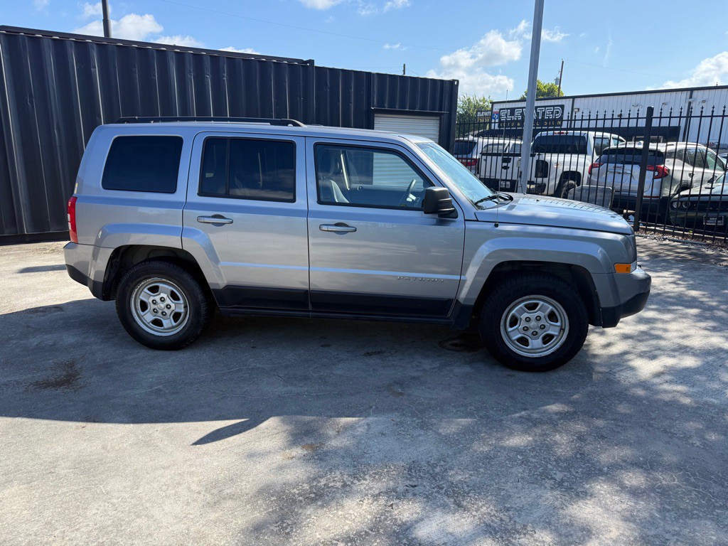 2016 Jeep Patriot Image 4