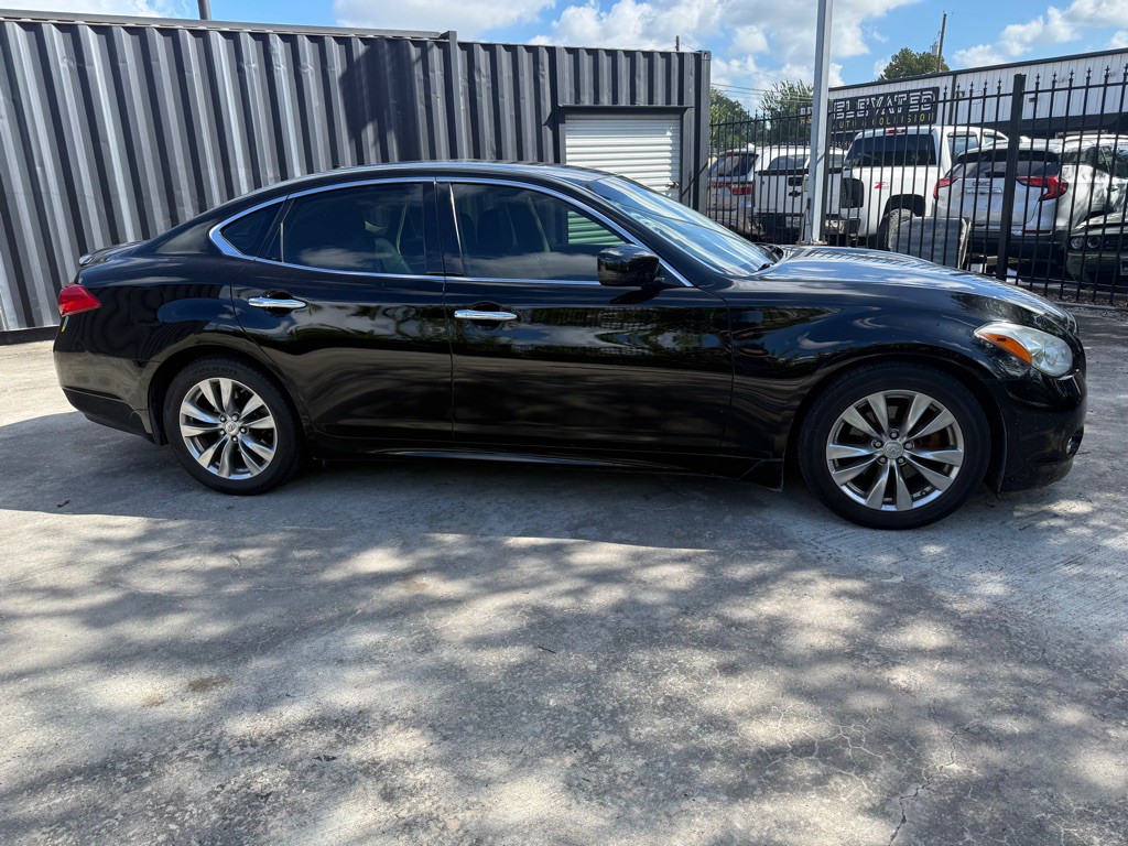 2013 INFINITI M37 Image 4