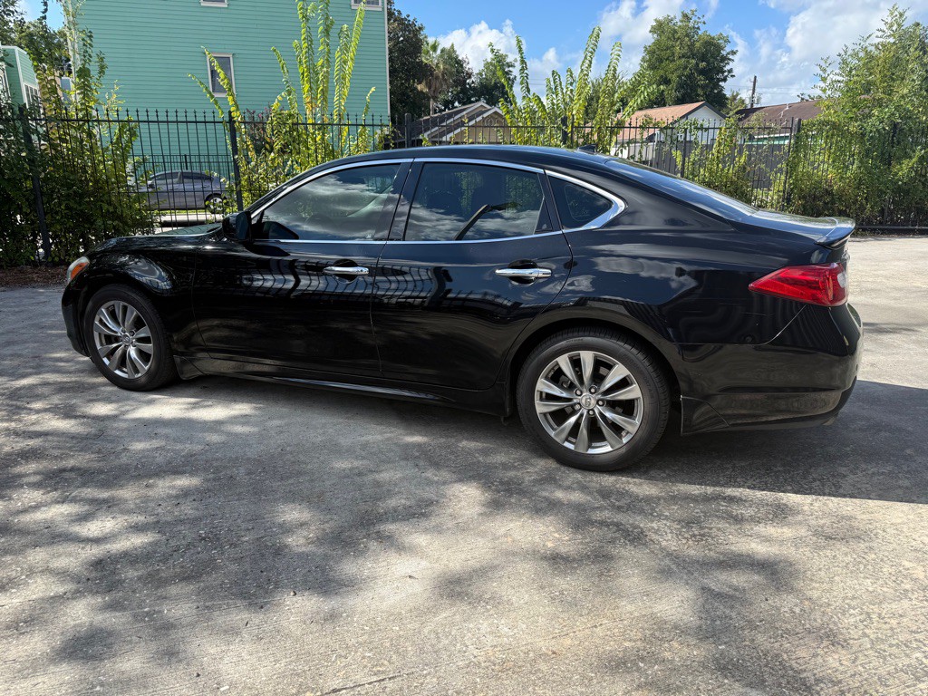 2013 INFINITI M37 Image 8