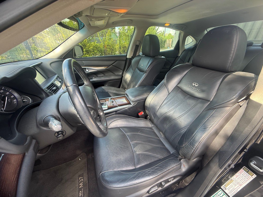 2013 INFINITI M37 Image 12