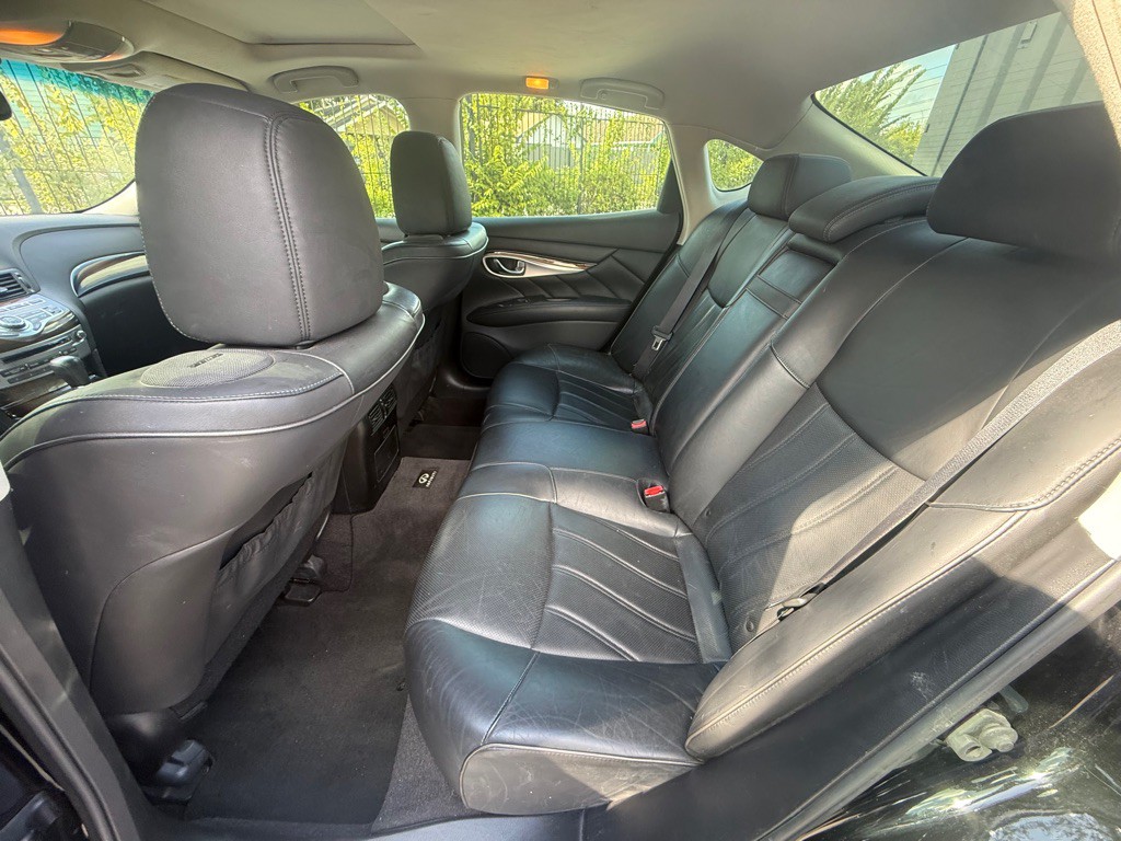 2013 INFINITI M37 Image 15