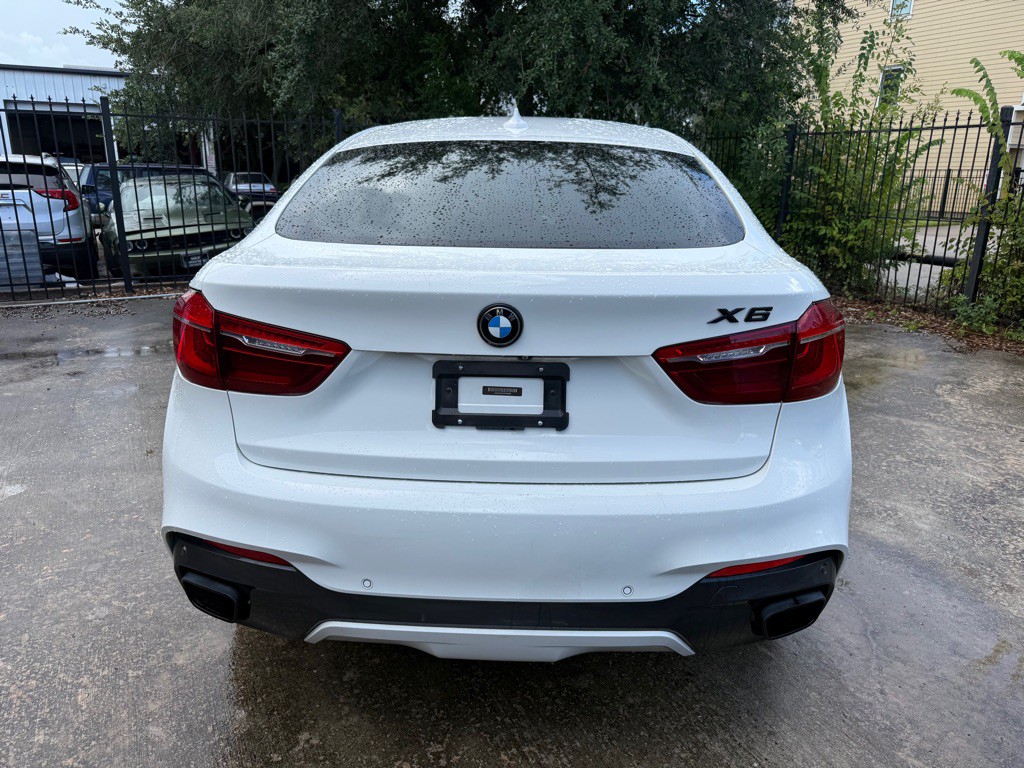 2015 BMW X6 Image 6