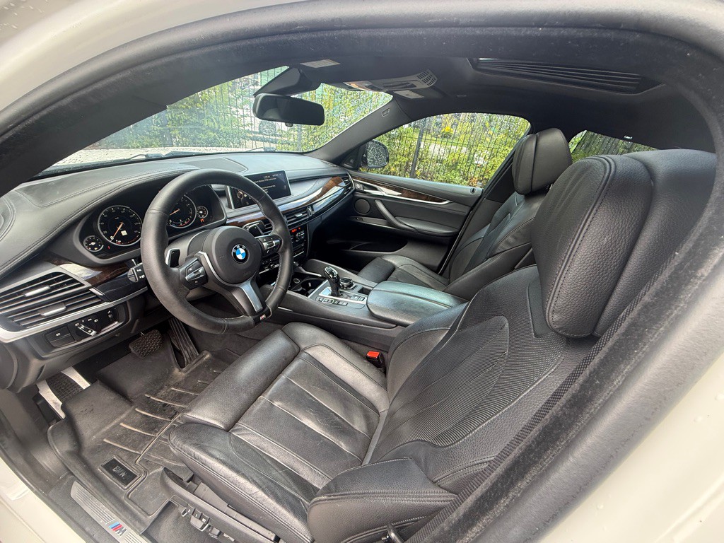 2015 BMW X6 Image 9