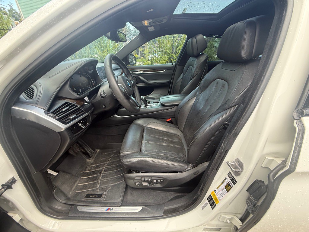 2015 BMW X6 Image 11