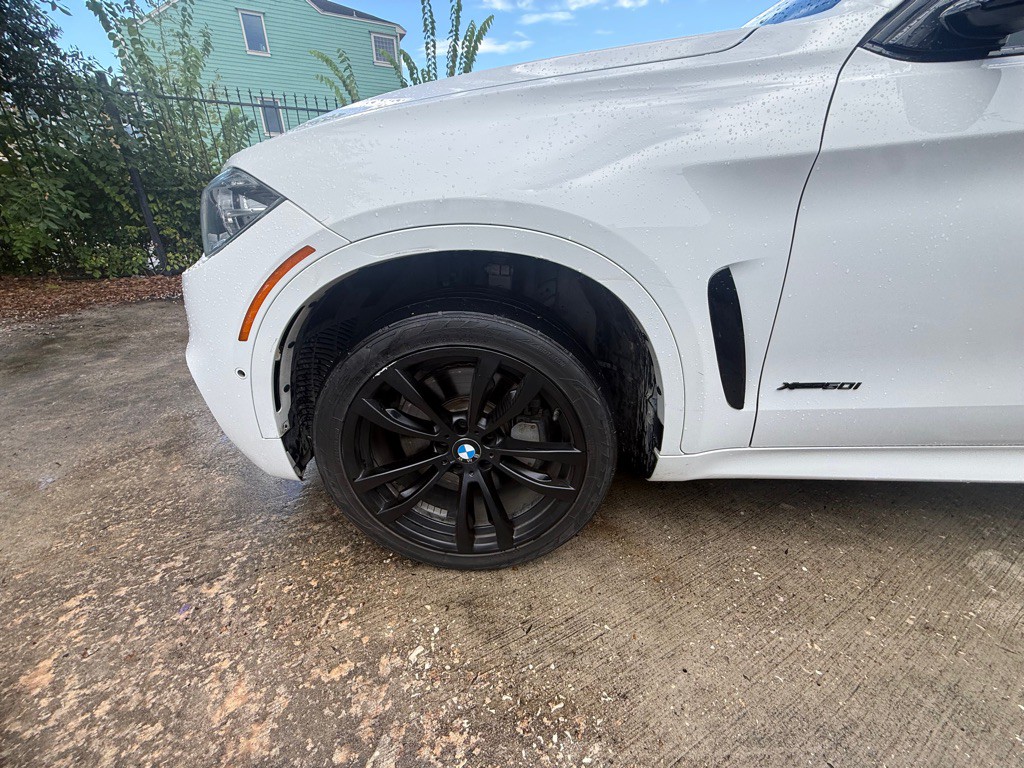 2015 BMW X6 Image 18