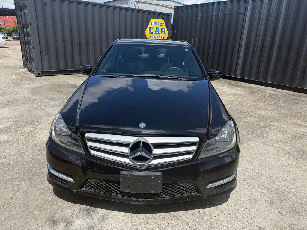 2013 Mercedes-Benz C-Class Image 2