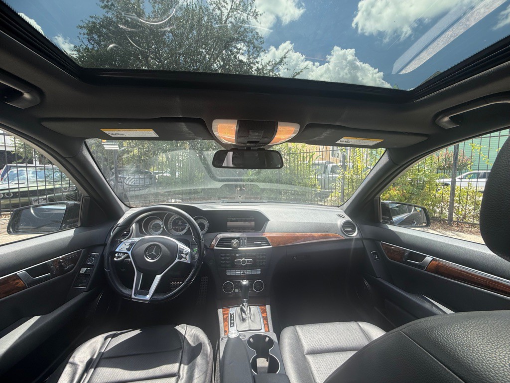 2013 Mercedes-Benz C-Class Image 18