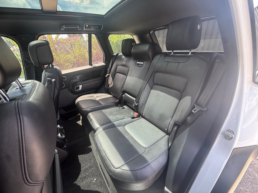 2018 Land Rover Range Rover Image 17