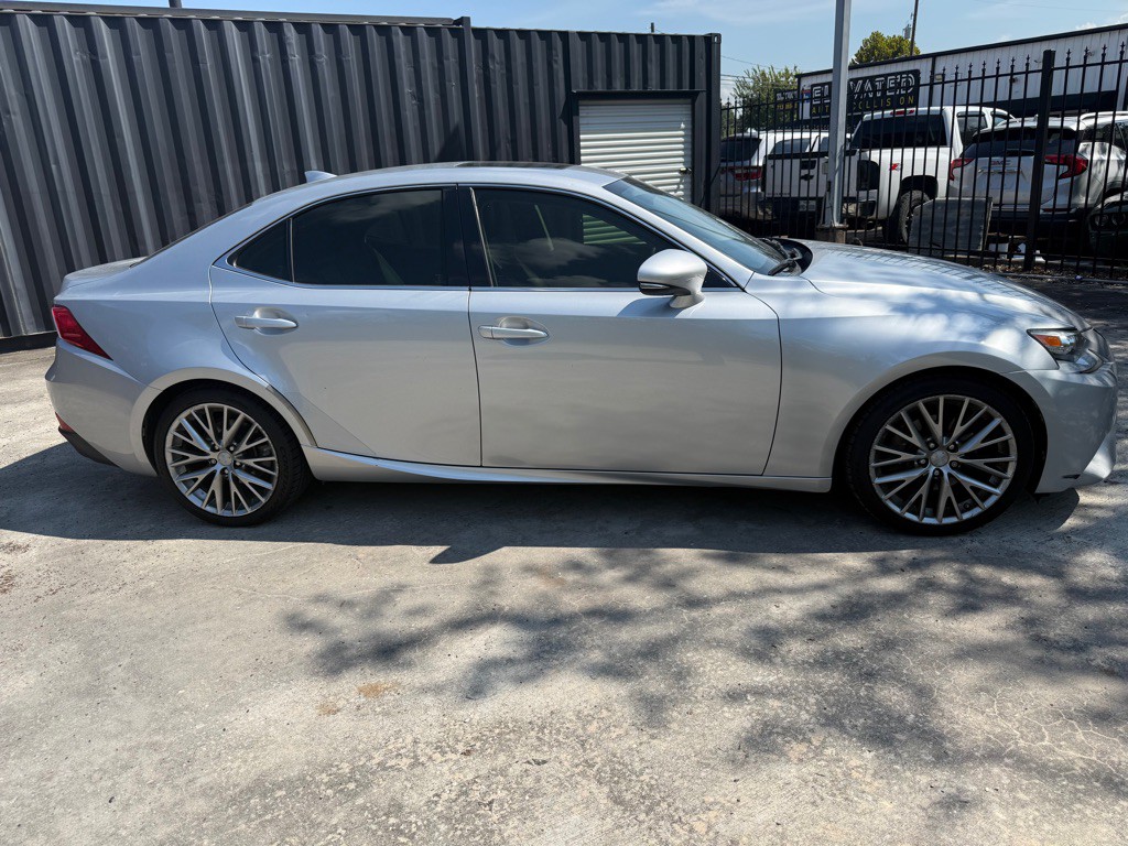 2014 Lexus IS Image 4