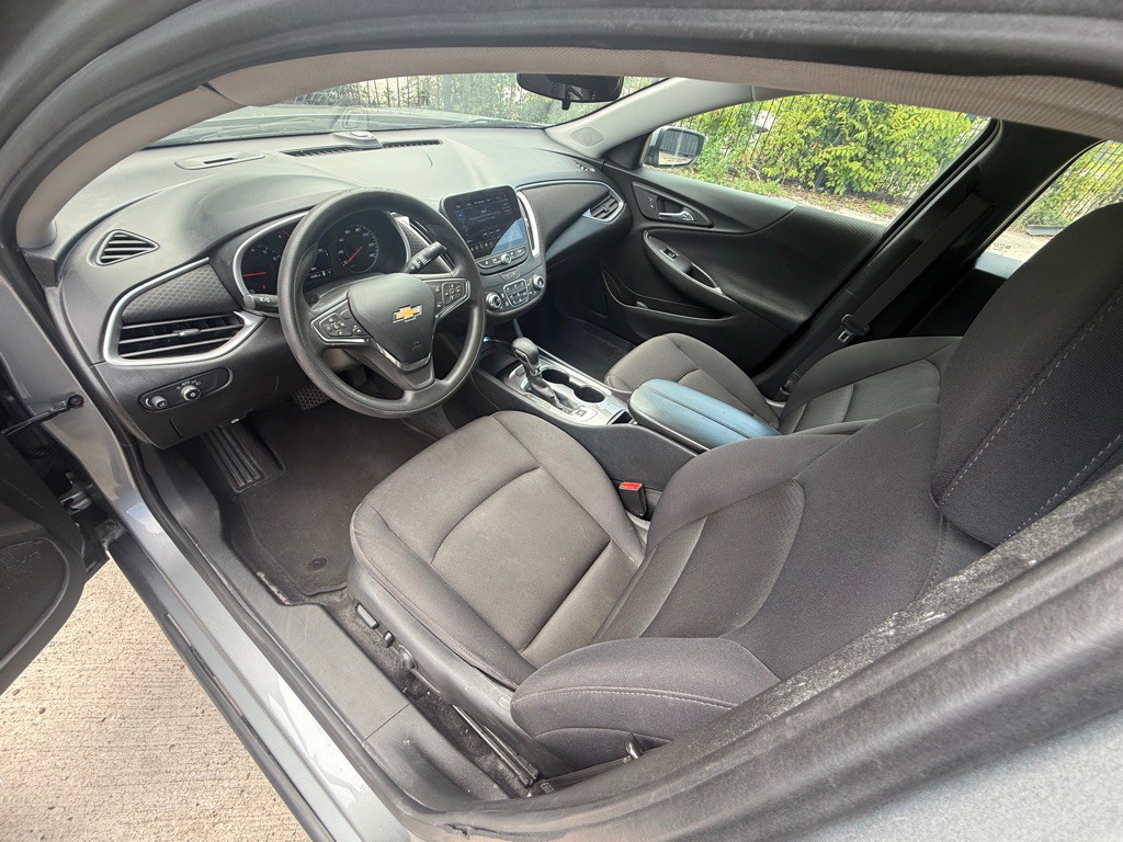 2023 Chevrolet Malibu Image 9