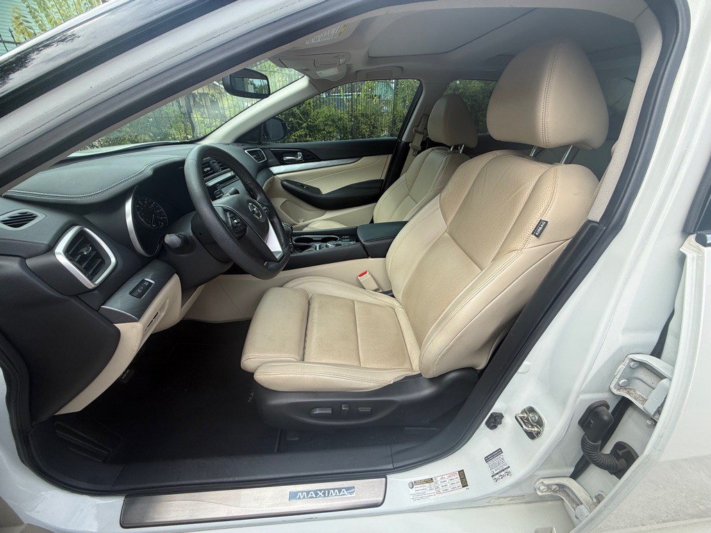 2016 Nissan Maxima Image 11