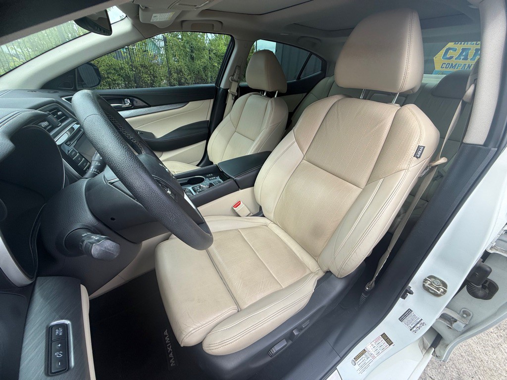 2016 Nissan Maxima Image 12