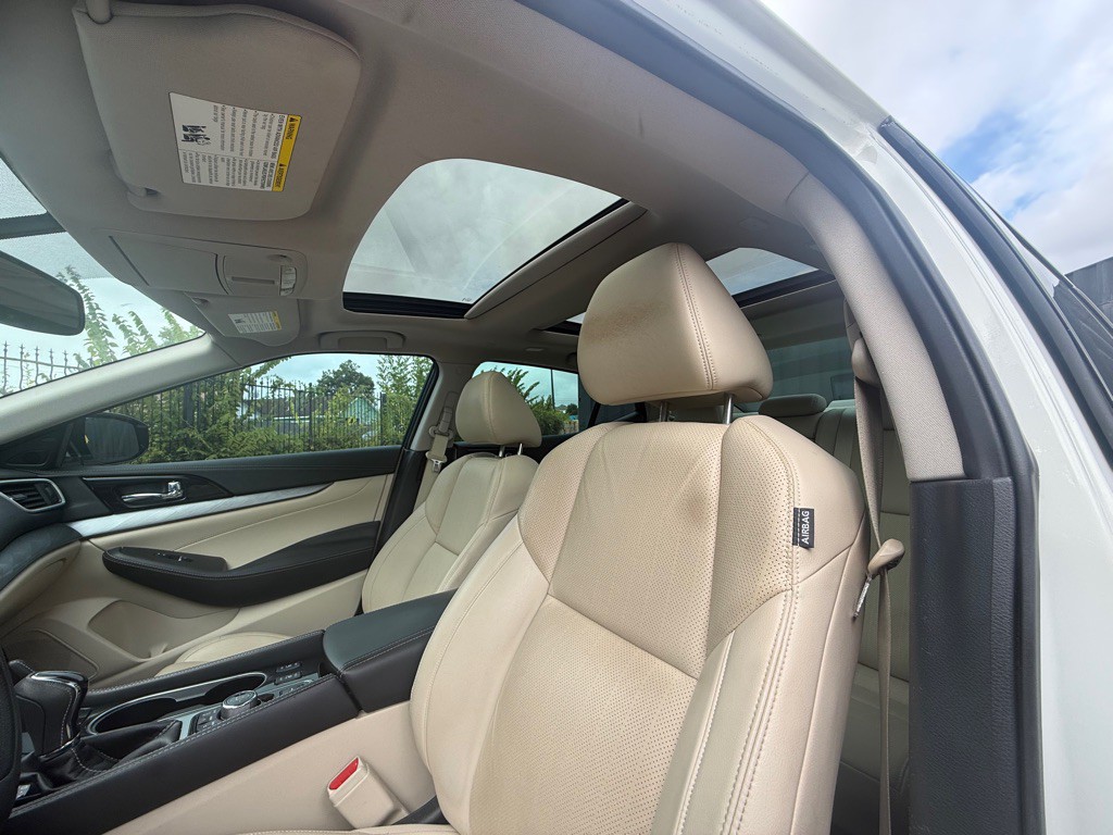 2016 Nissan Maxima Image 13