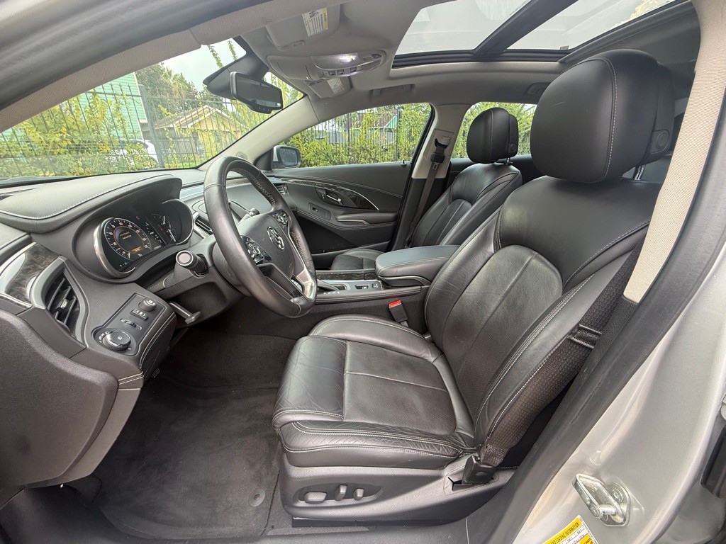 2014 Buick Lacrosse Image 11