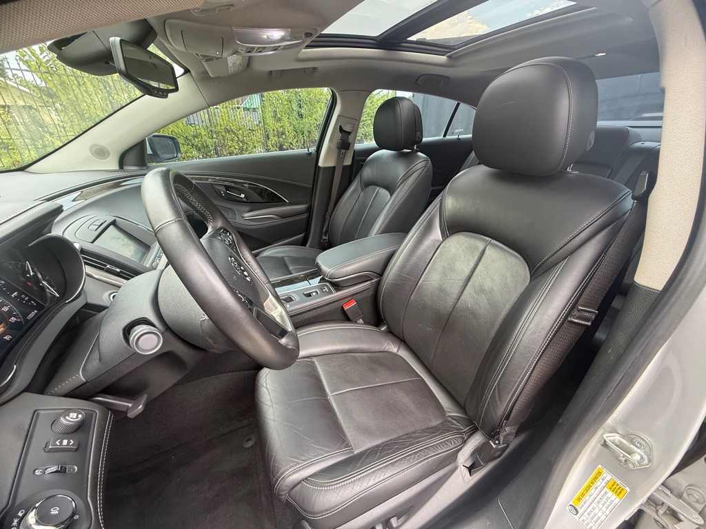 2014 Buick Lacrosse Image 12