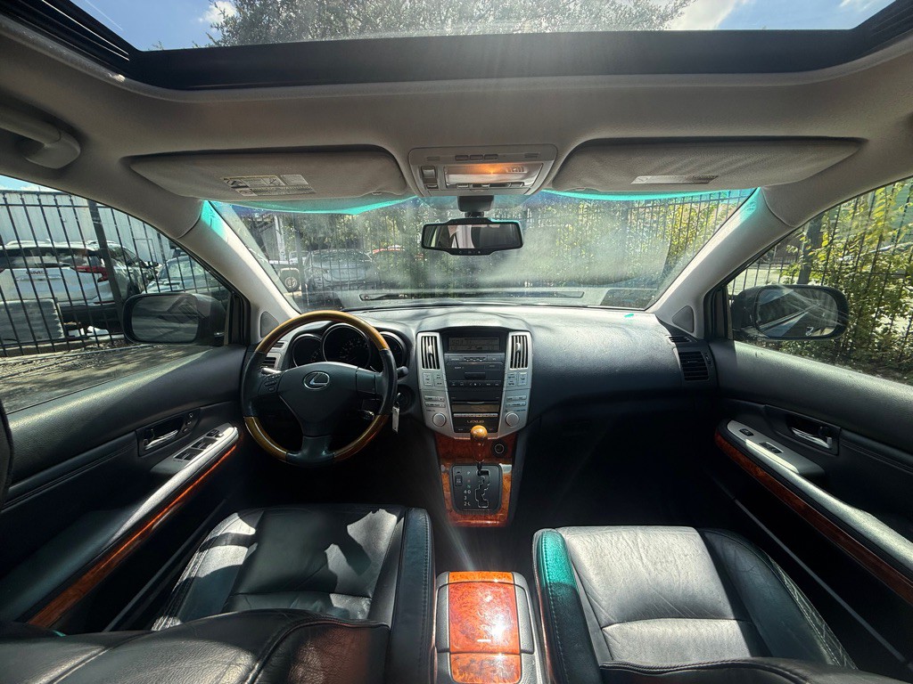 2009 Lexus RX Image 18