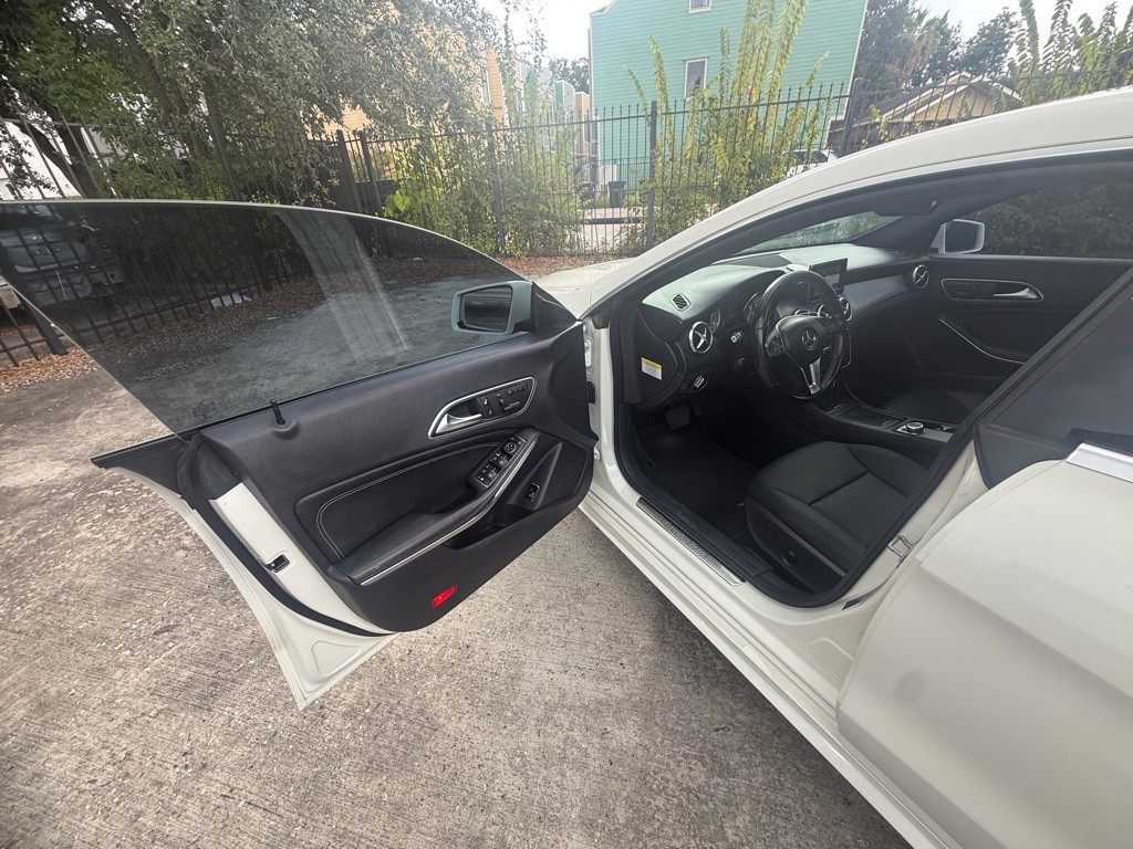 2014 Mercedes-Benz CLA-Class Image 10