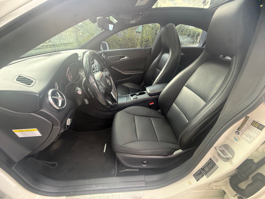 2014 Mercedes-Benz CLA-Class Image 11