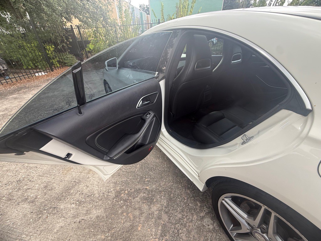 2014 Mercedes-Benz CLA-Class Image 15