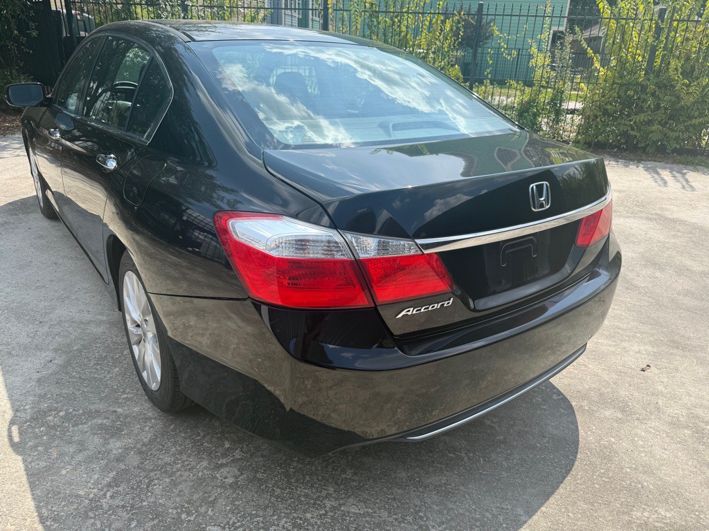 2015 Honda Accord Image 7