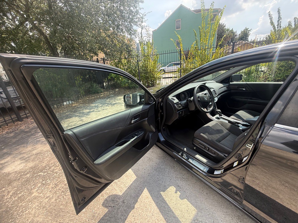 2015 Honda Accord Image 10