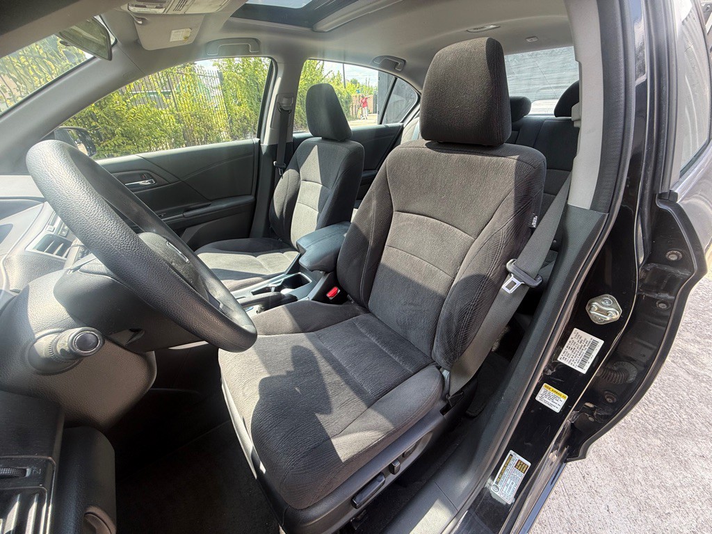 2015 Honda Accord Image 12