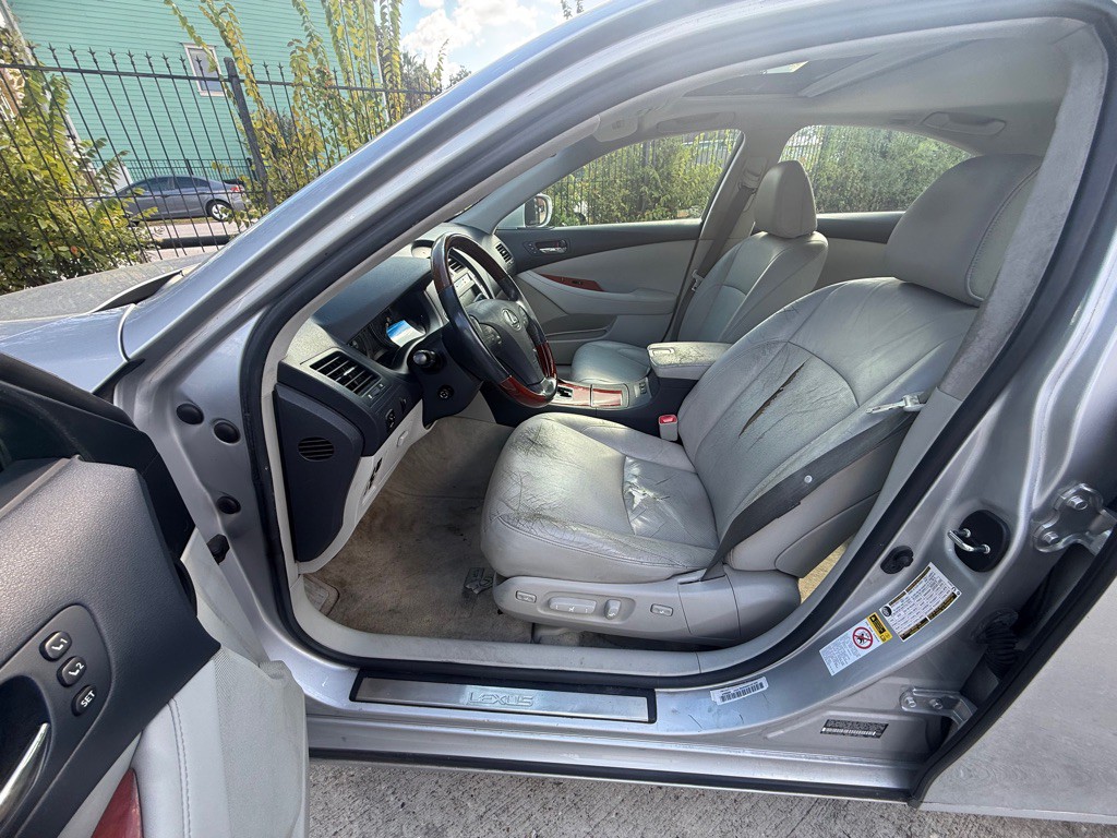 2008 Lexus ES Image 11