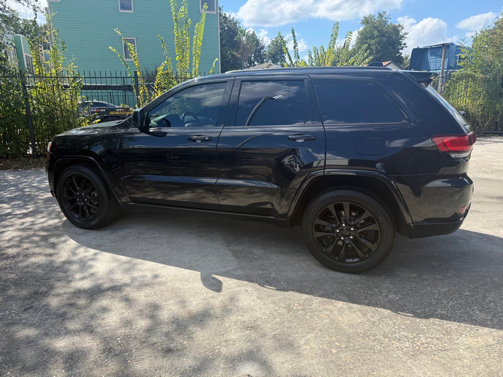 2018 Jeep Grand Cherokee Image 9