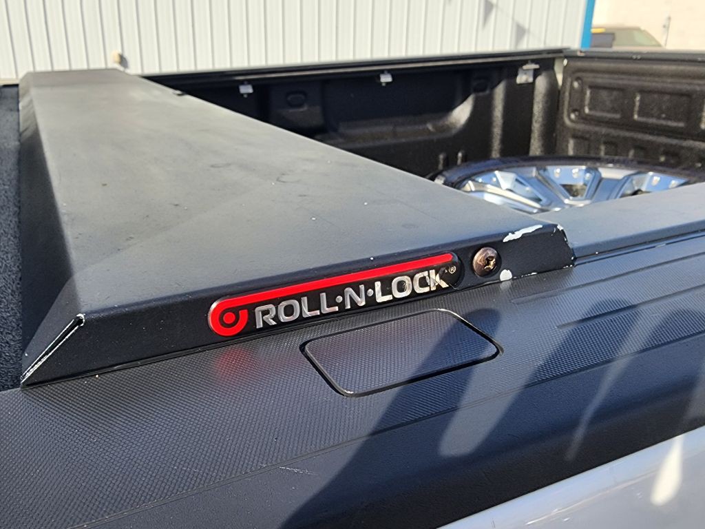 2018 GMC Sierra Image 17