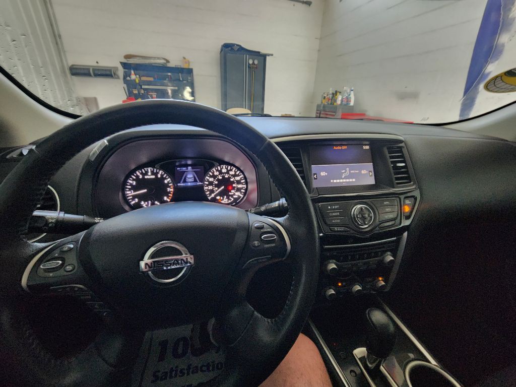 2019 Nissan Pathfinder Image 10