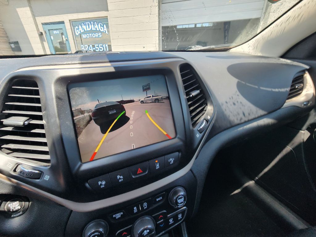 2016 Jeep Cherokee Image 8