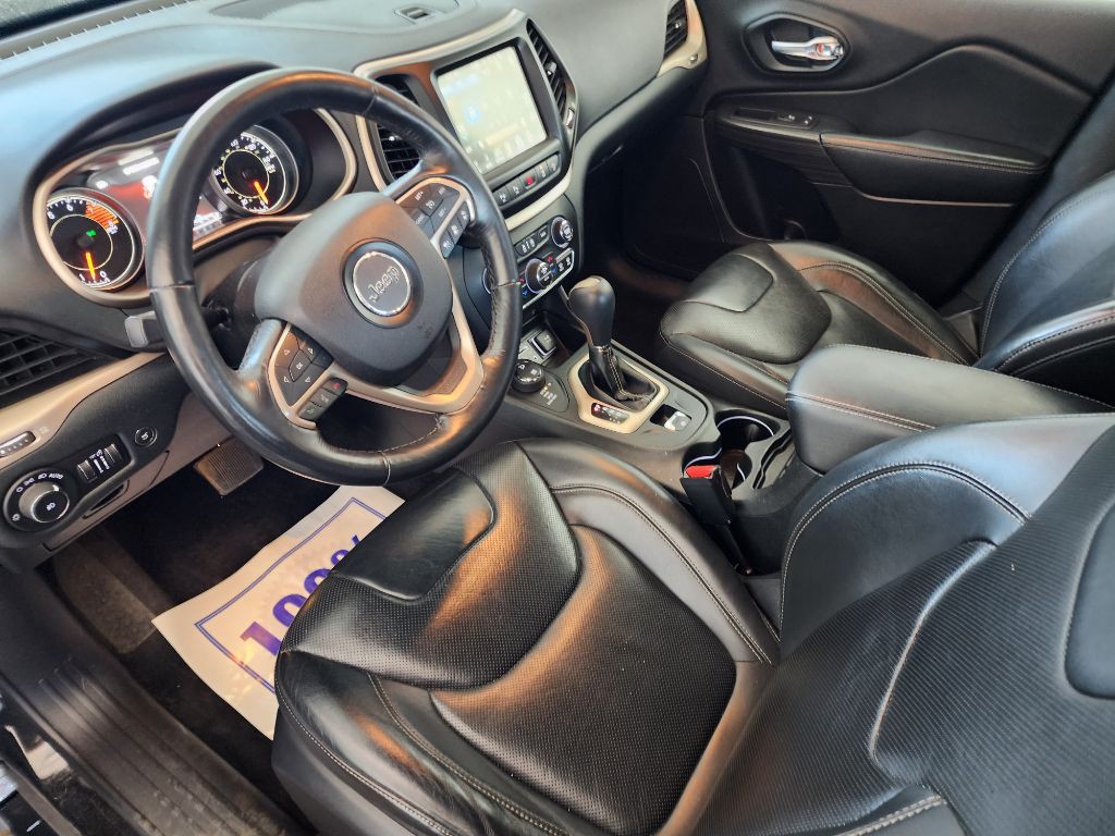 2016 Jeep Cherokee Image 16