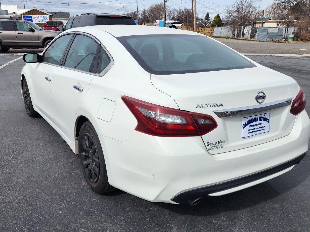 2018 Nissan Altima Image 5