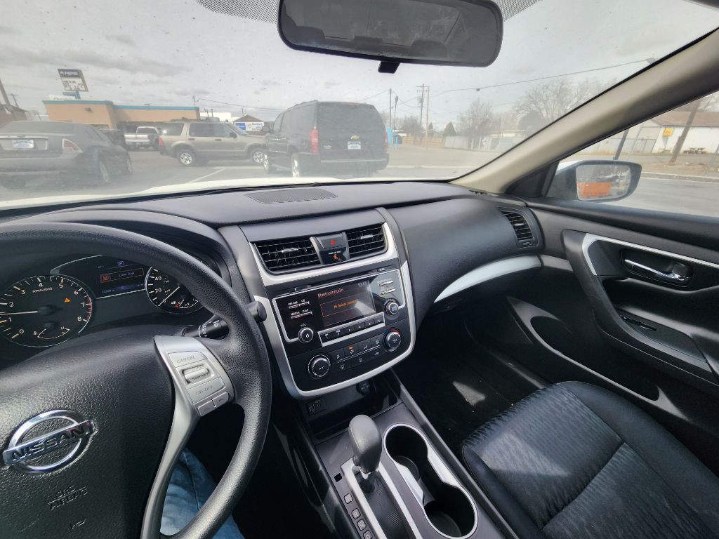 2018 Nissan Altima Image 8