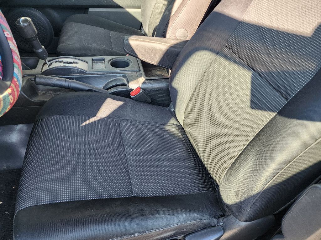 2012 Toyota FJ Cruiser Image 8