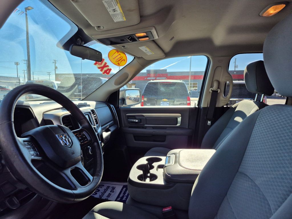 2017 RAM 1500 Image 12