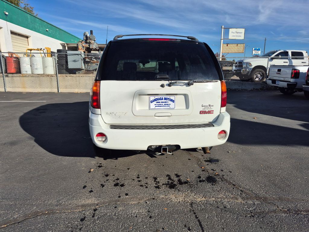2002 GMC Envoy Image 8