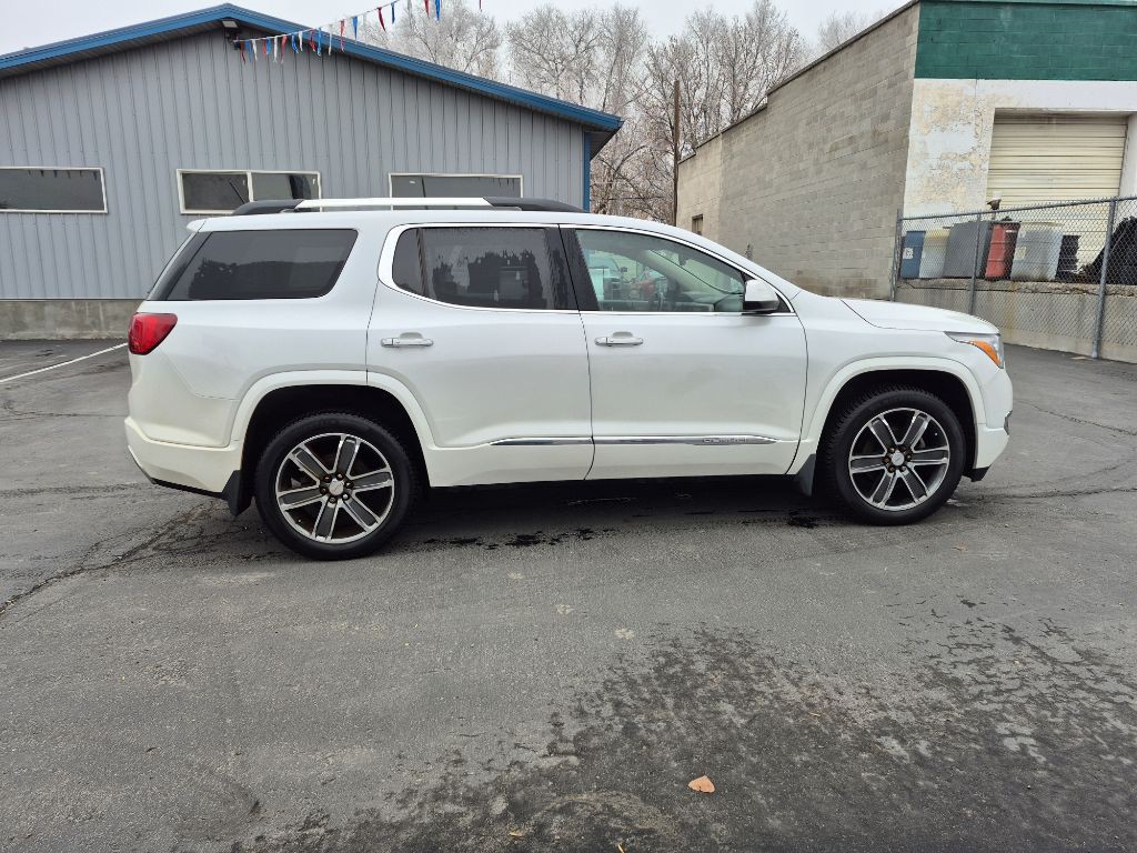 2018 GMC Acadia Image 1