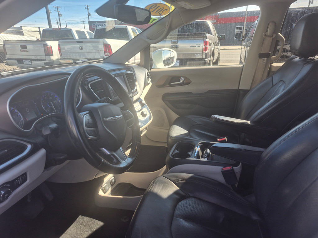 2019 Chrysler Pacifica Image 9